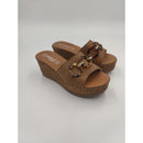 Ciabatta in pelle con zeppa e morsetto