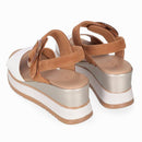Sandalo con zeppa in pelle