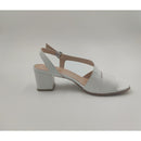 Sandalo con tacco in pelle