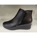 Stivaletto c/cerniera e zeppa