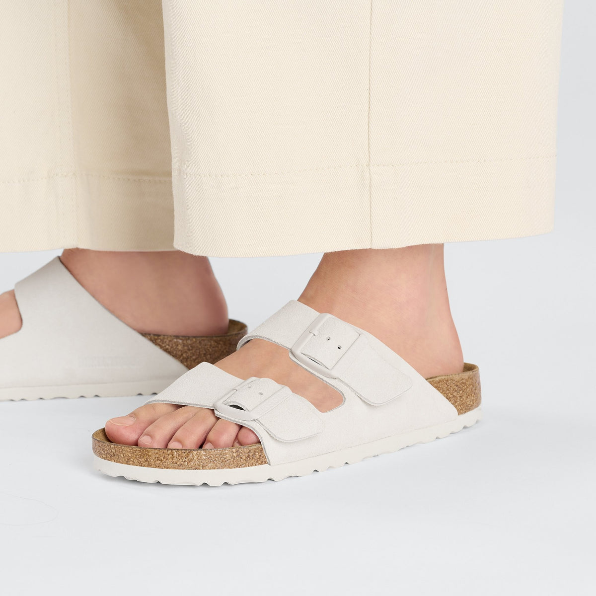 Arizona antique white, suede leather - calz. s