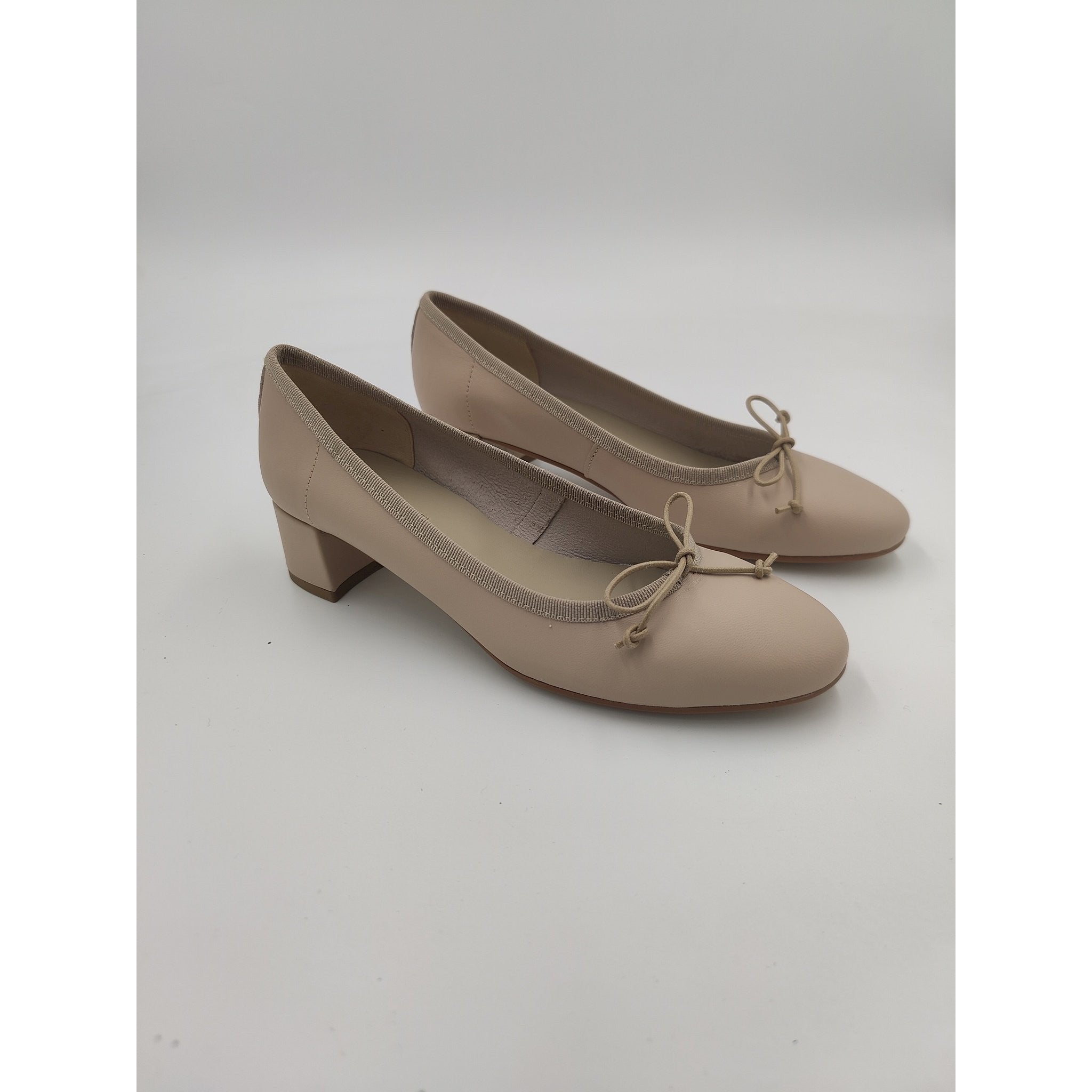 Ballerina con tacco in pelle