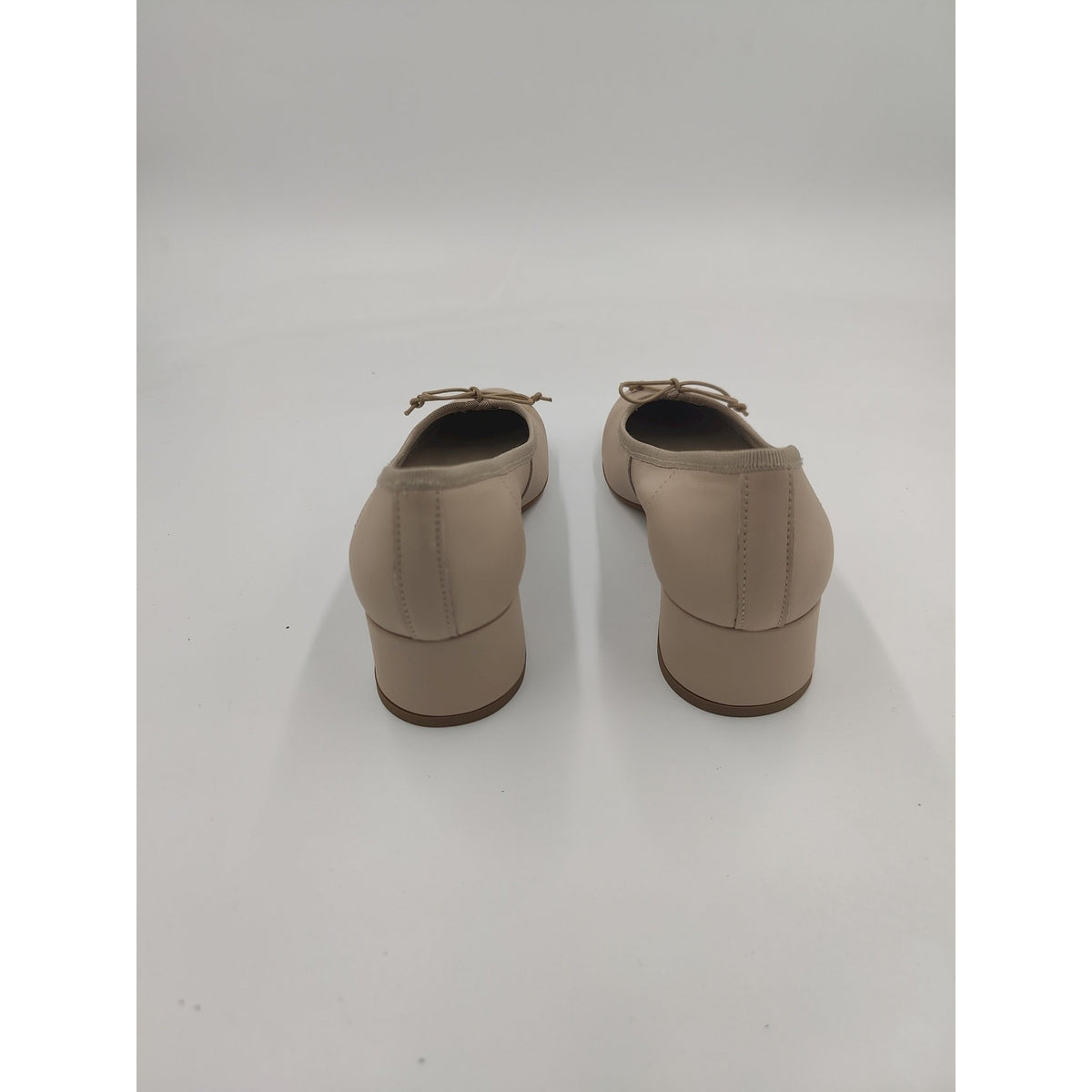 Ballerina con tacco in pelle