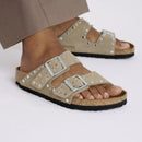 Arizona rivet taupe, suede leather