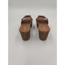 Ciabatta in pelle con zeppa e morsetto