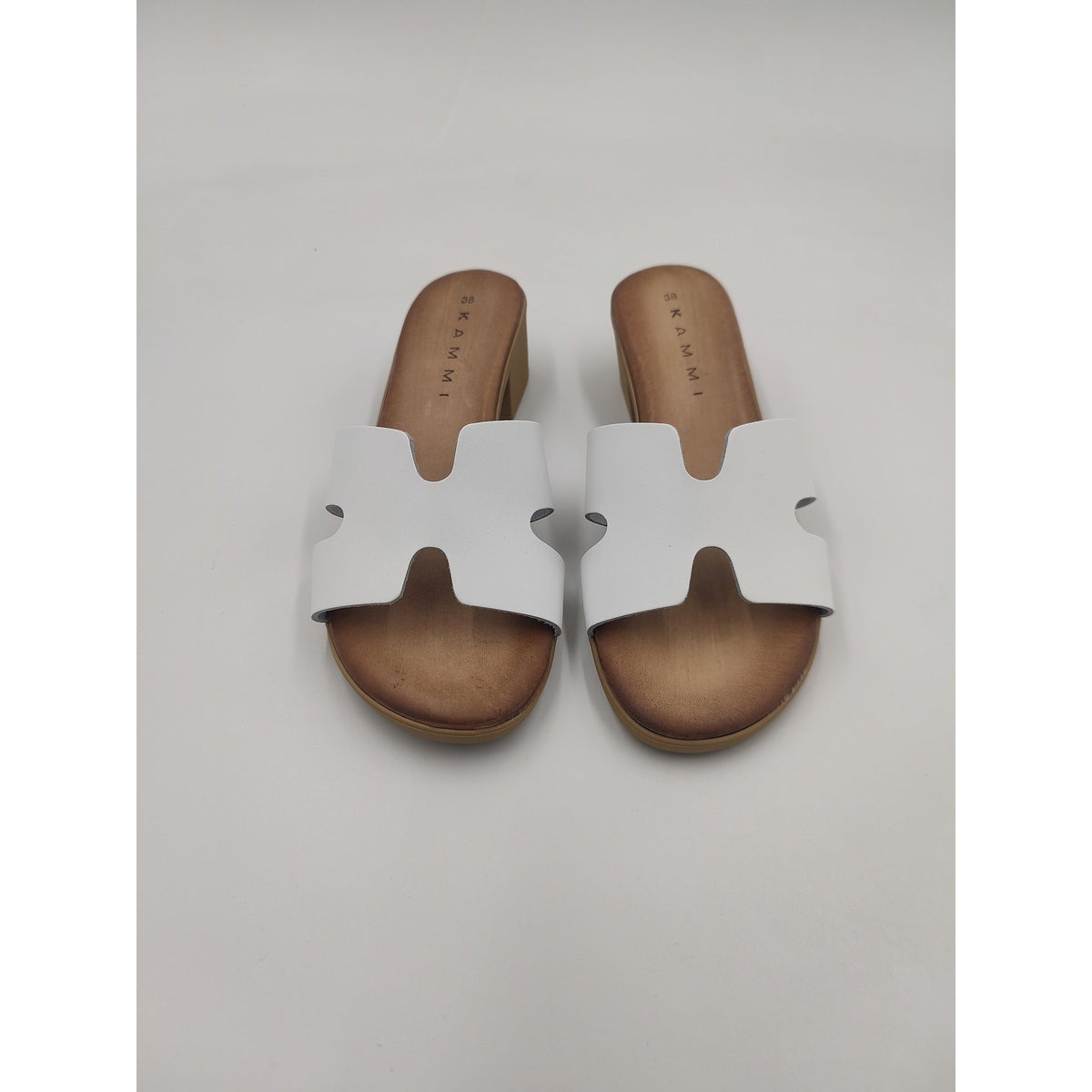 Ciabatta con tacco in pelle con fascia