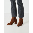 Stivaletto in pelle con cinturino