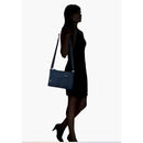 Horiz. shoulder bag+flap