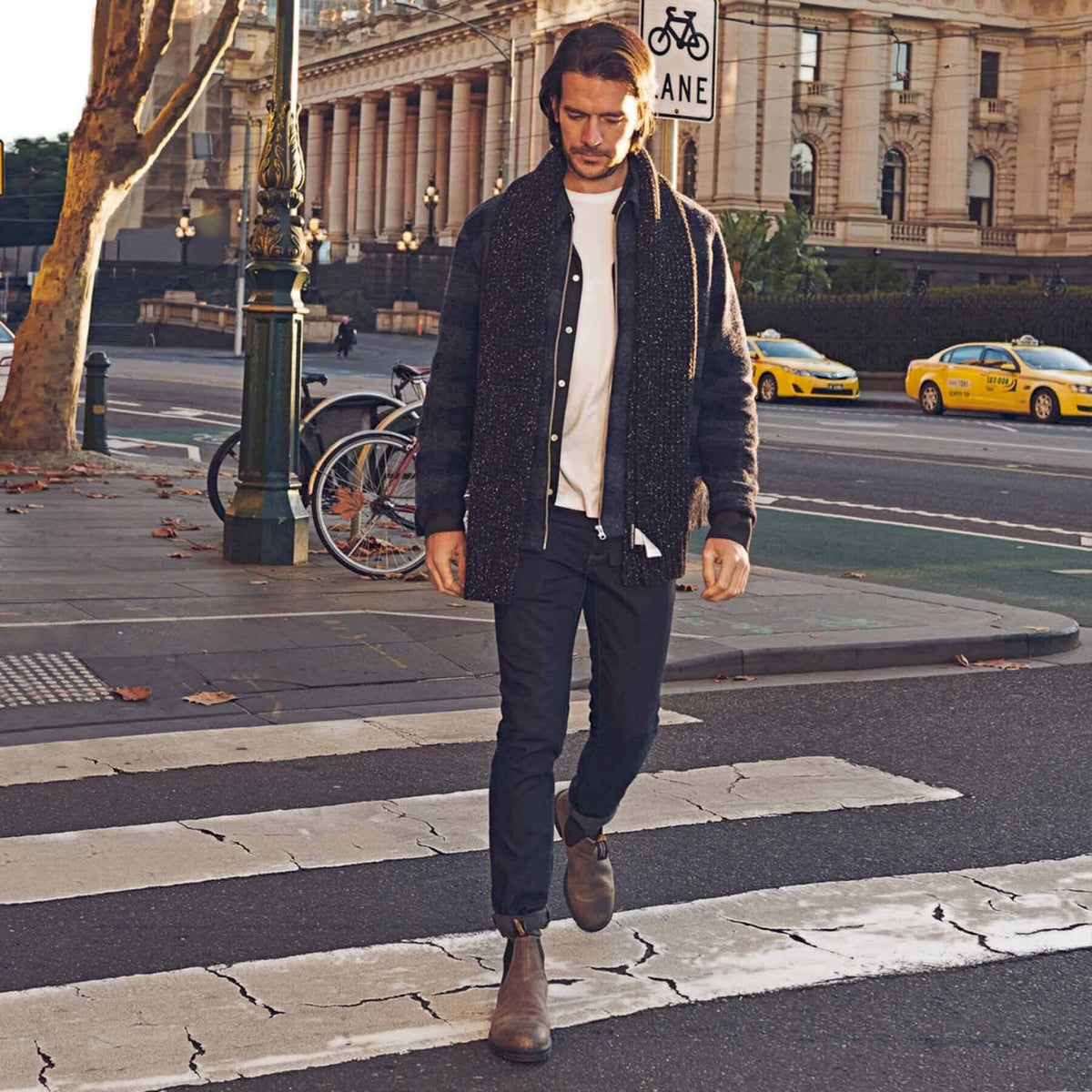 Blundstone #1606 con tomaia in nabuck marrone