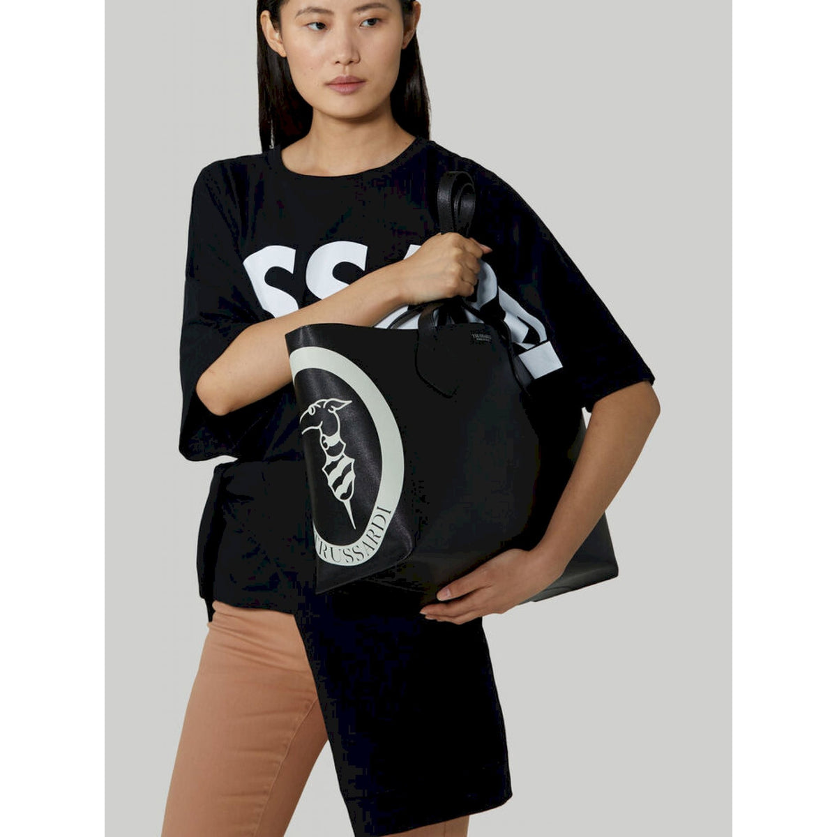 Trussardi shopper medium  pelle