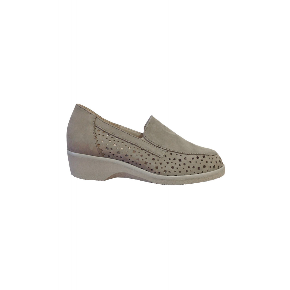 Mocassino con zeppa traforato in pelle
