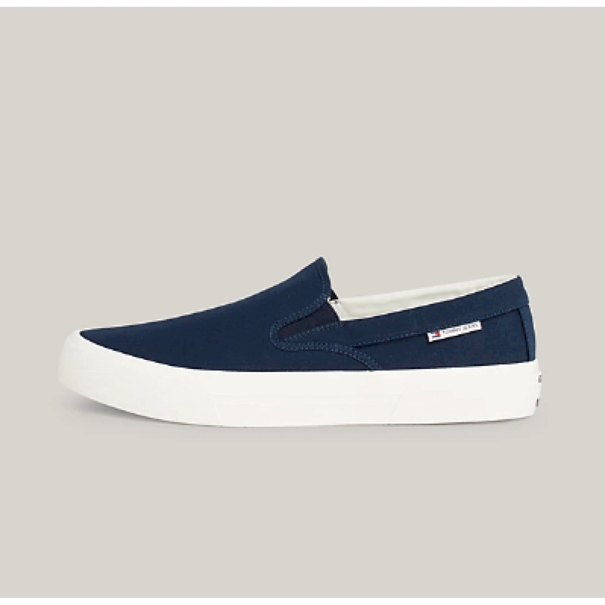 Sneakers in tela senza allacciatura