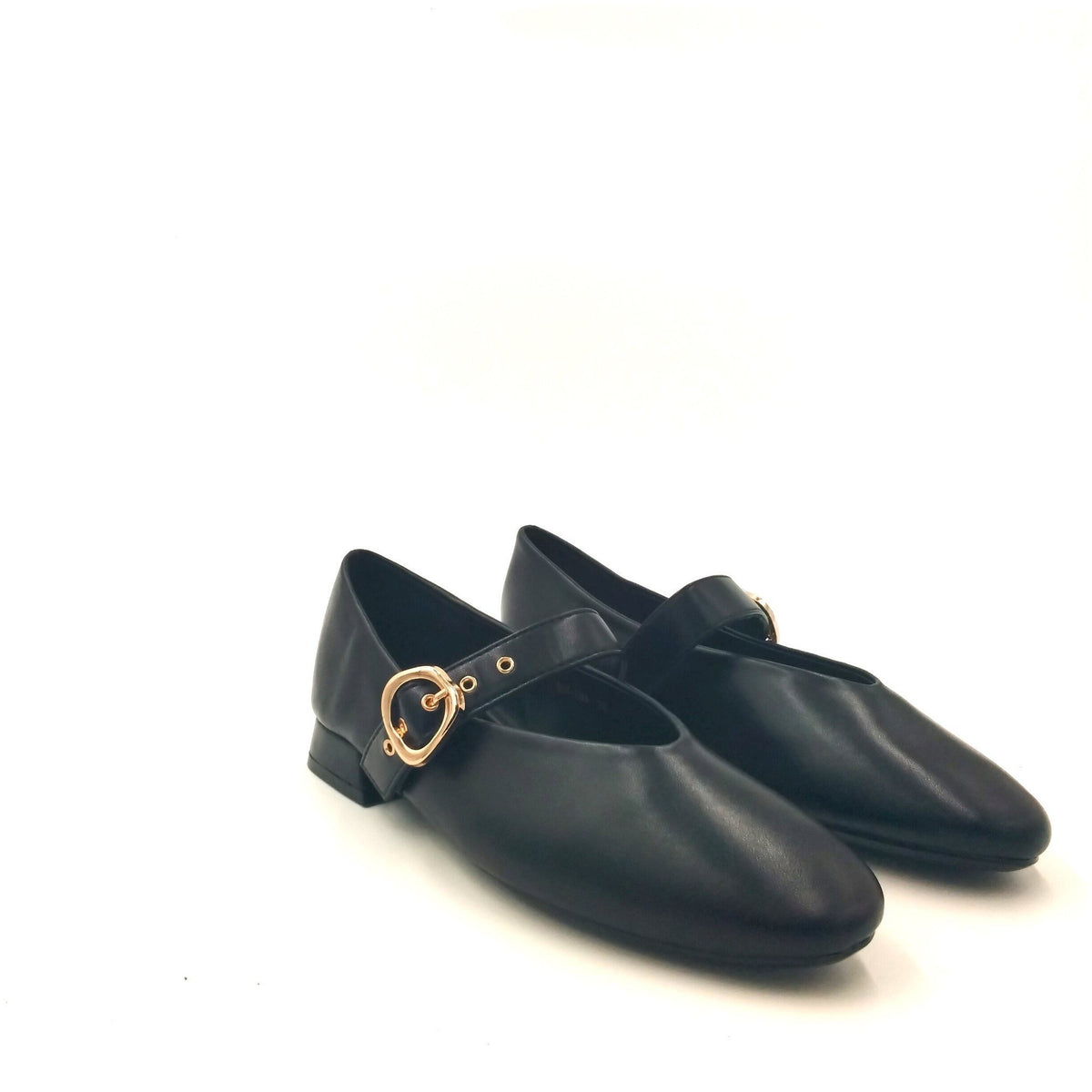 Ballerina in pelle c/cinturino