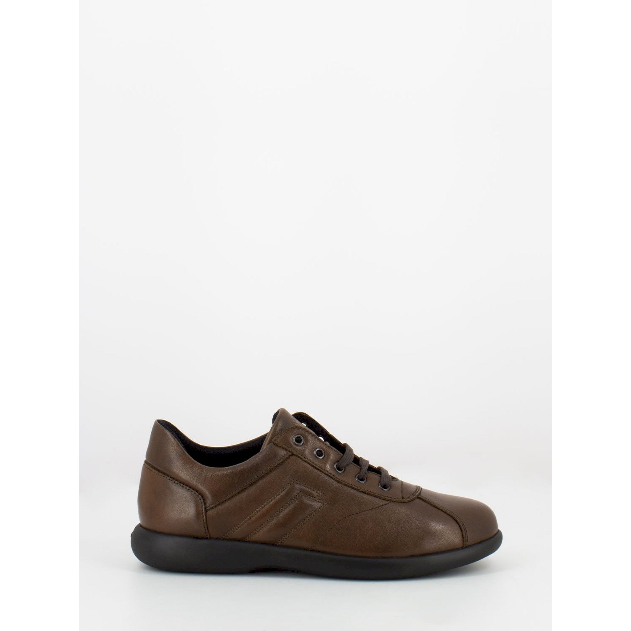 Sneaker casual in pelle