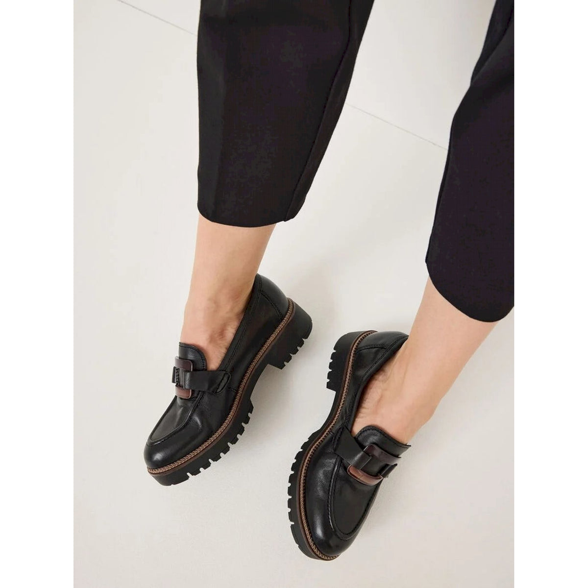 Mocassino con fibbia
