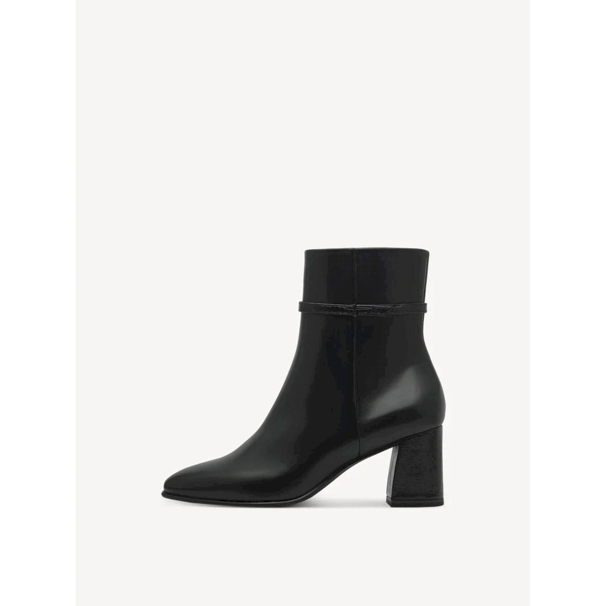 Stivaletto in pelle con cinturino