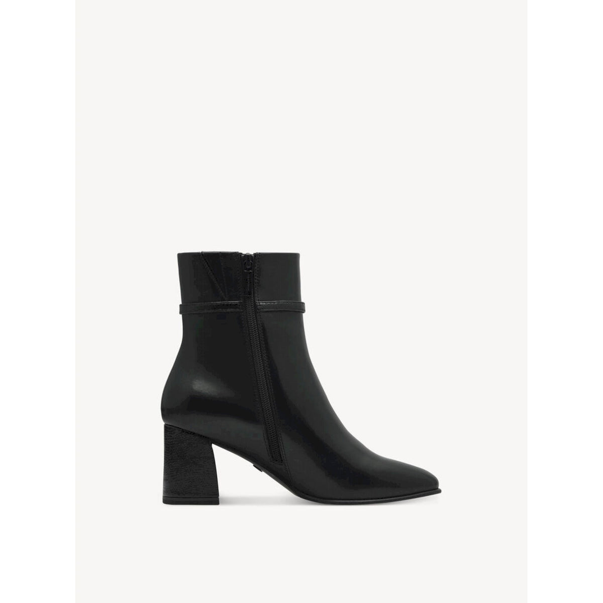 Stivaletto in pelle con cinturino