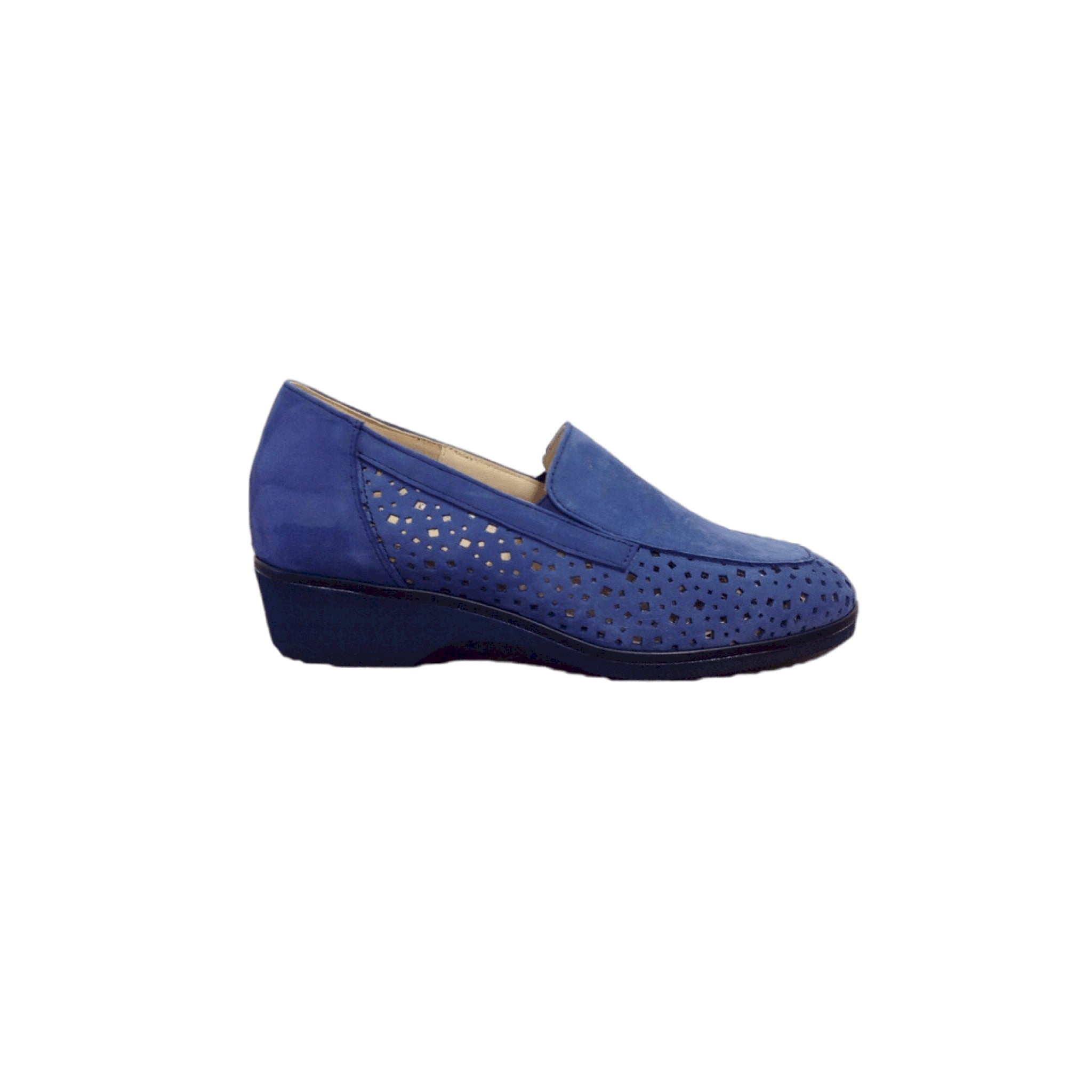 Mocassino con zeppa traforato in pelle