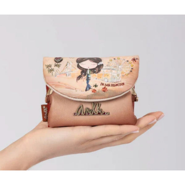 Anekke portamonete con patta peace & love cammello