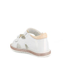 Sandalo per bambina bianco cangiante