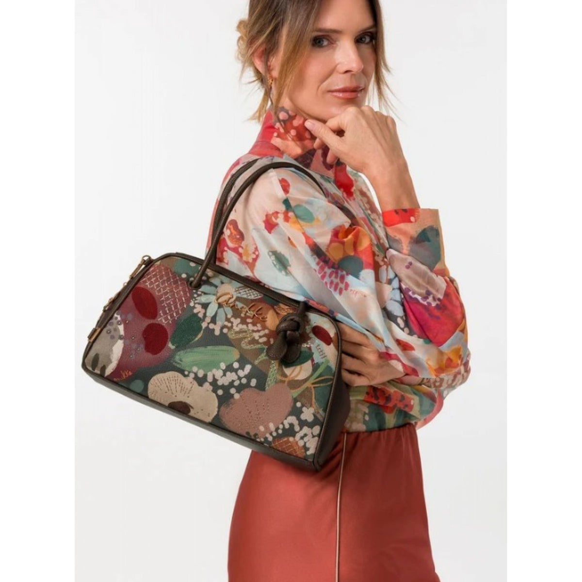 Anekke borsa a tracolla