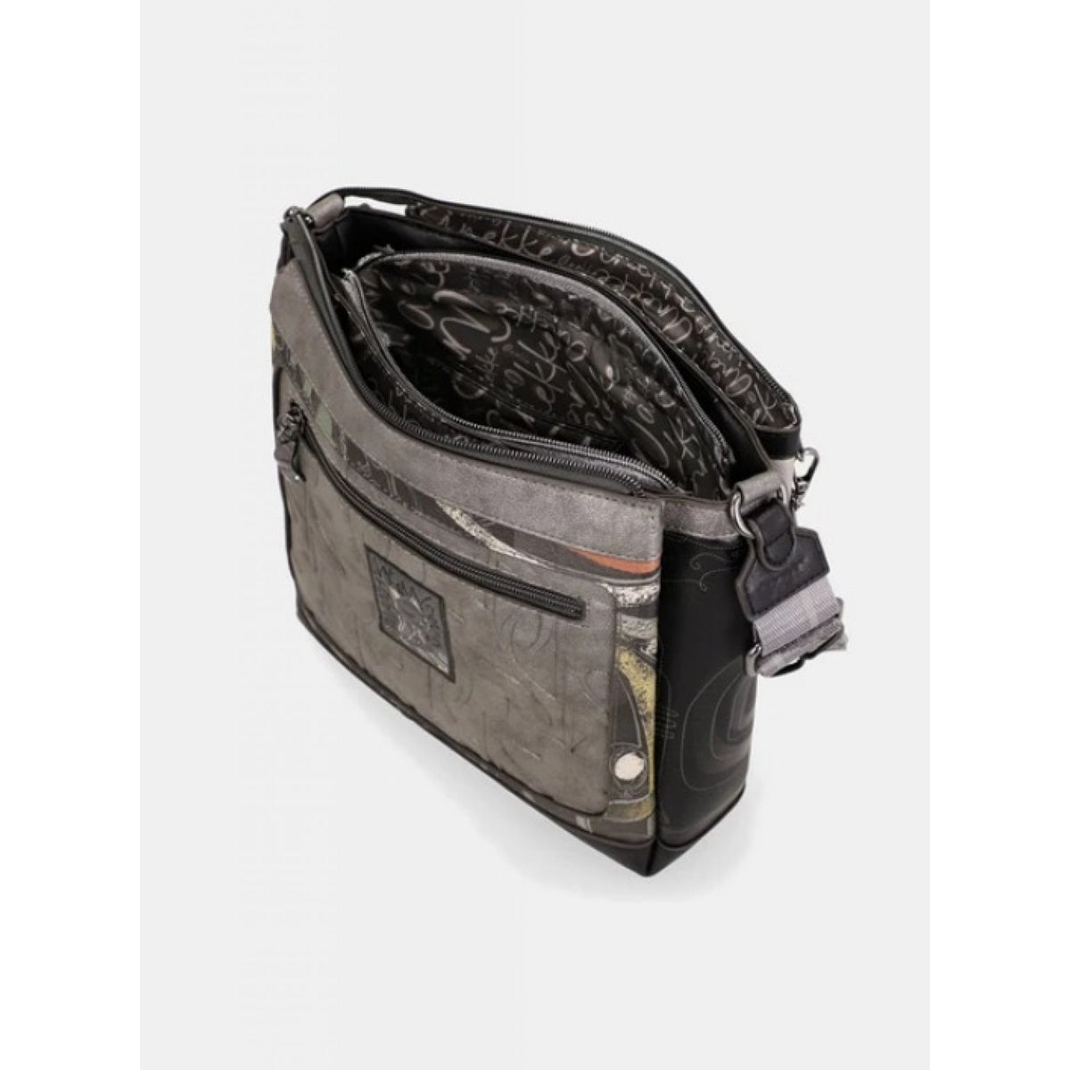 Anekke borsa a tracolla