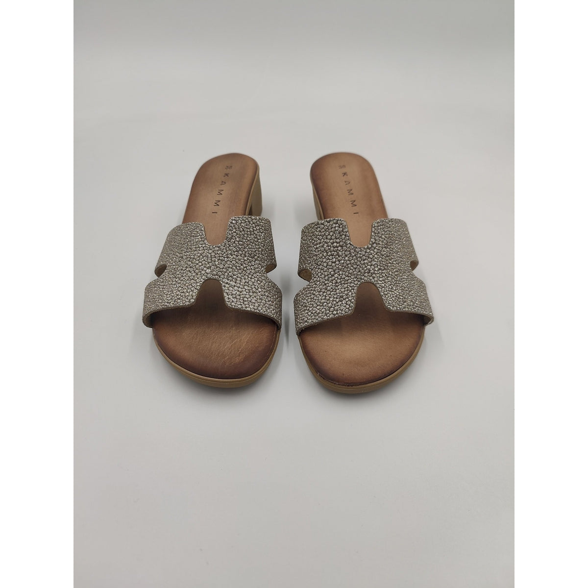 Ciabatta con tacco in pelle con fascia