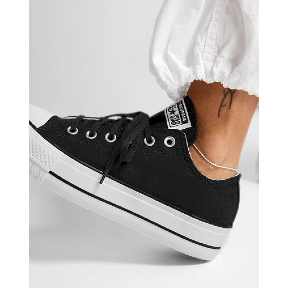 Chuck taylor all star lift