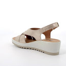 Sandali con zeppa in pelle  da donna