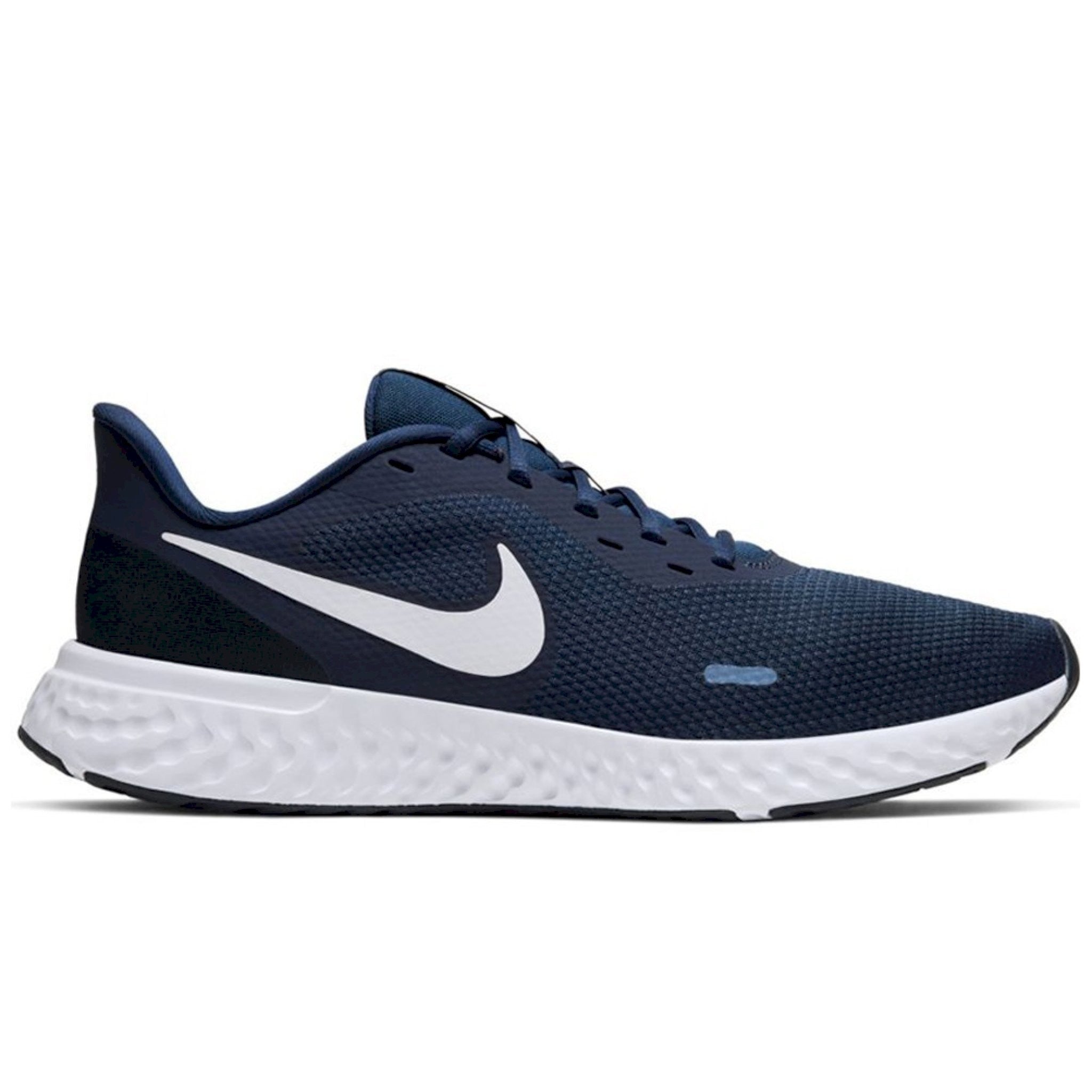Nike revolution 5
