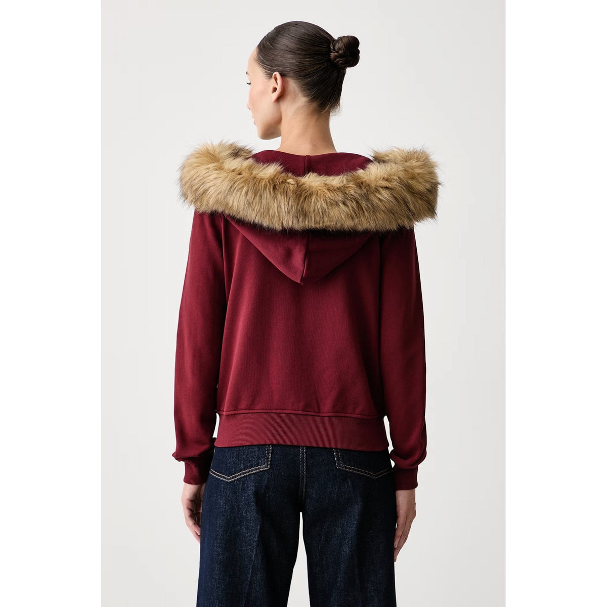 Guess - felpa con cappuccio guess in pelliccia sintetica