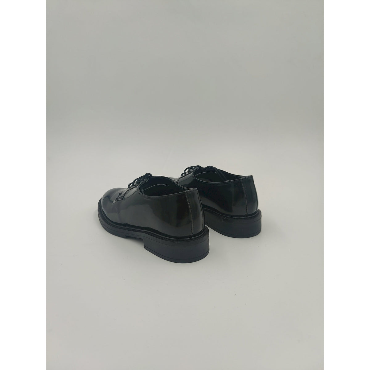 Derby liscio pool nero