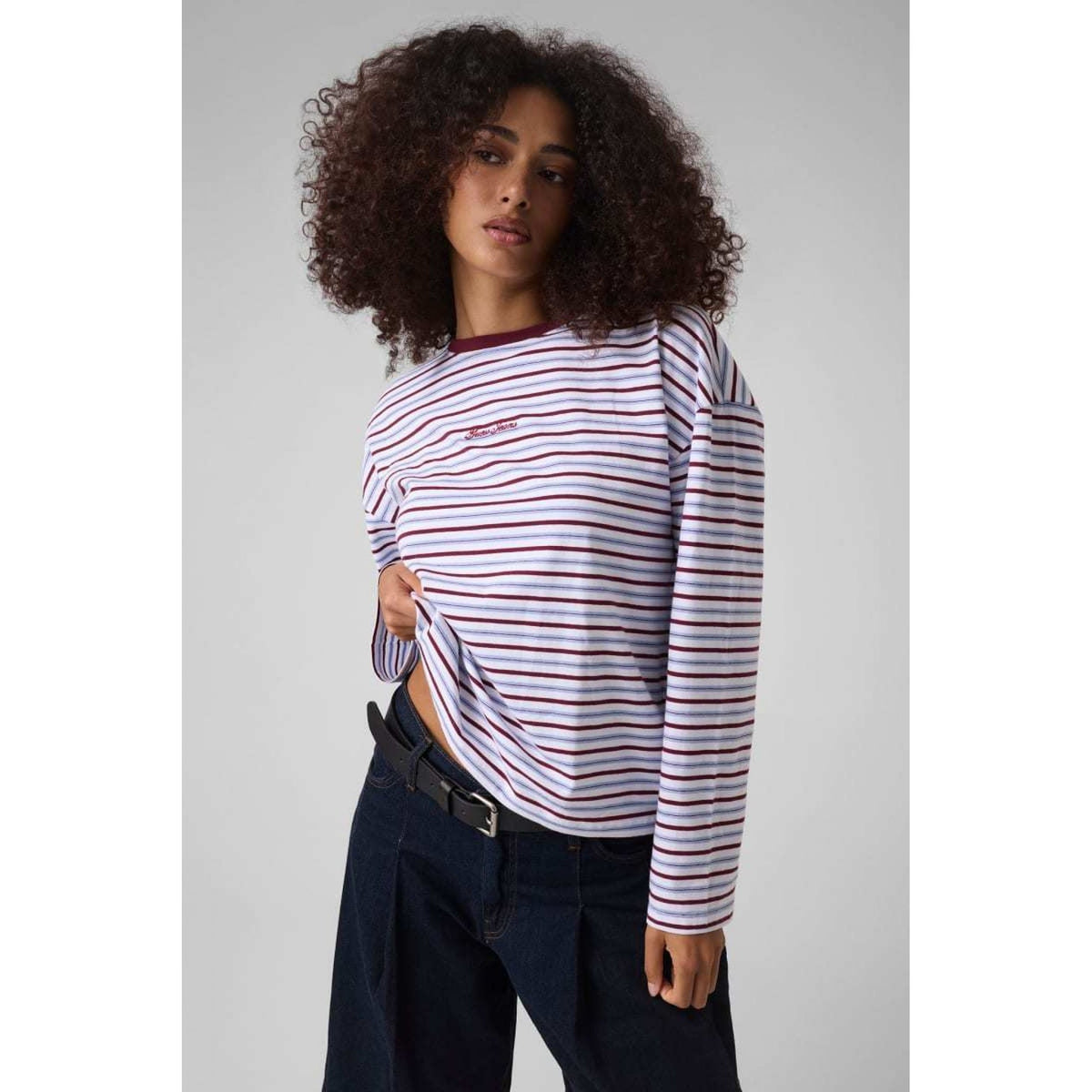 Guess - t shirt relaxed guess a righe