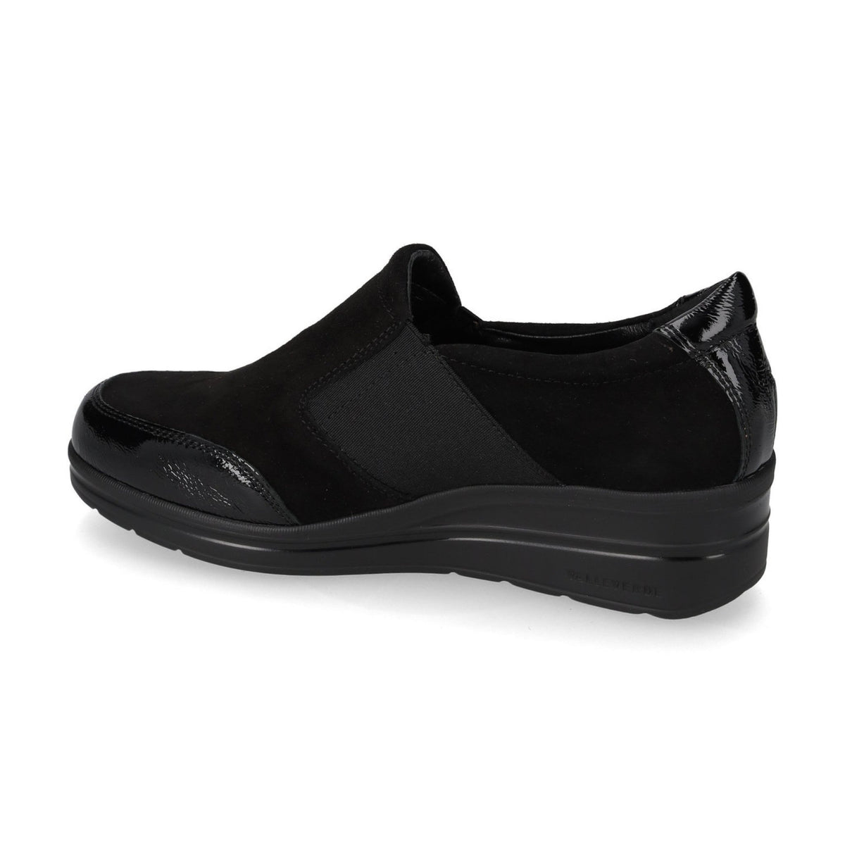 Scarpa slip on valleverde in suede con zeppa