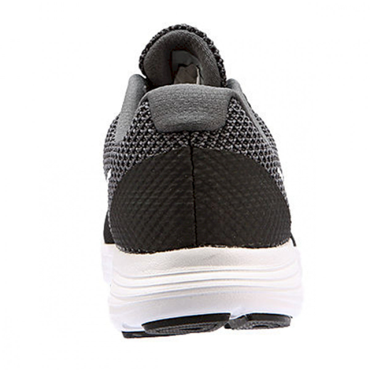 Nike revolution 3