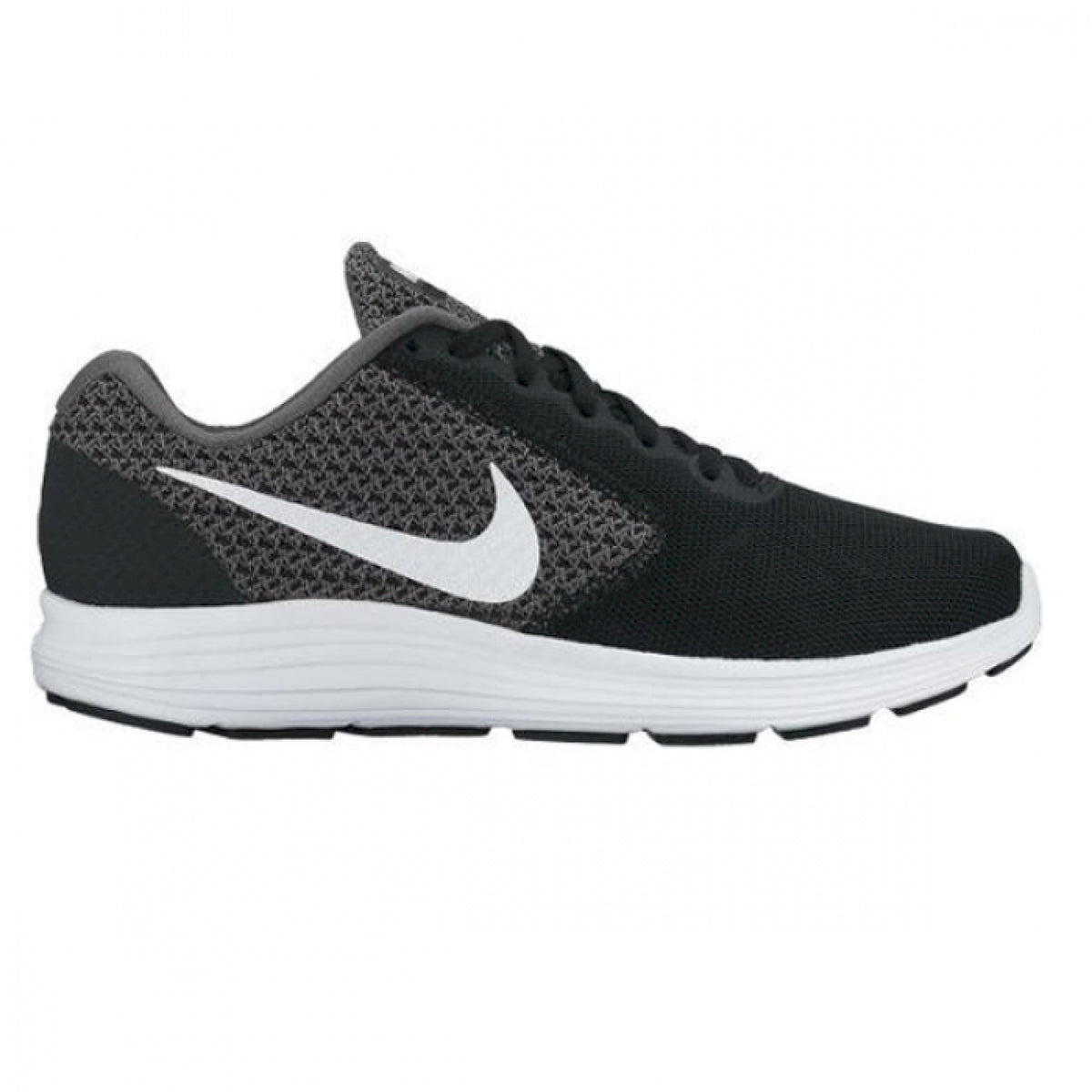 Nike revolution 3