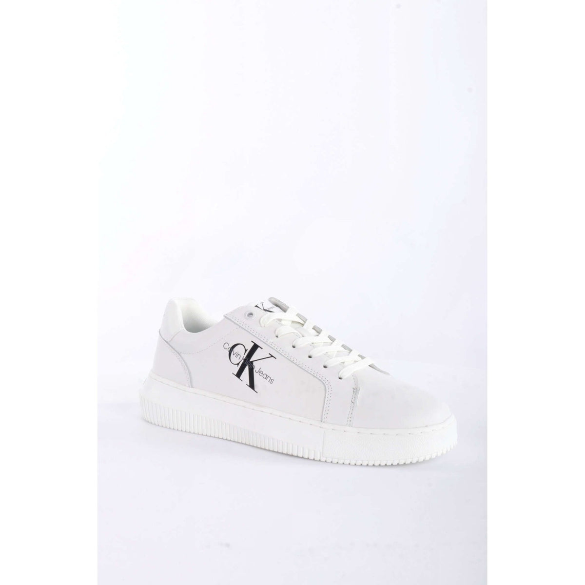 Chunky cupsole monologo