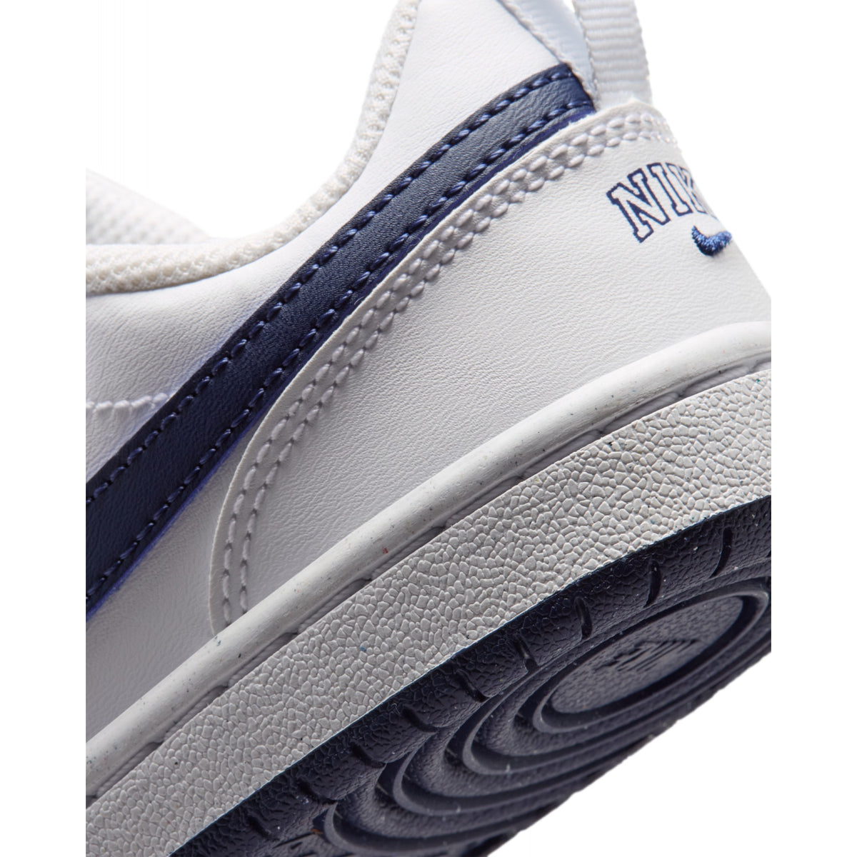 Nike - court borough low nike