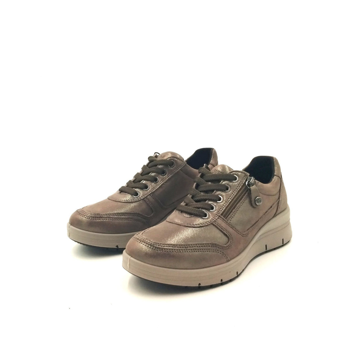 Sneaker con cerniera
