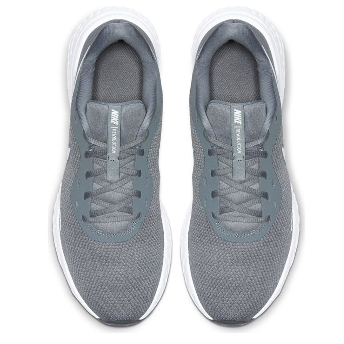 Nike revolution 5