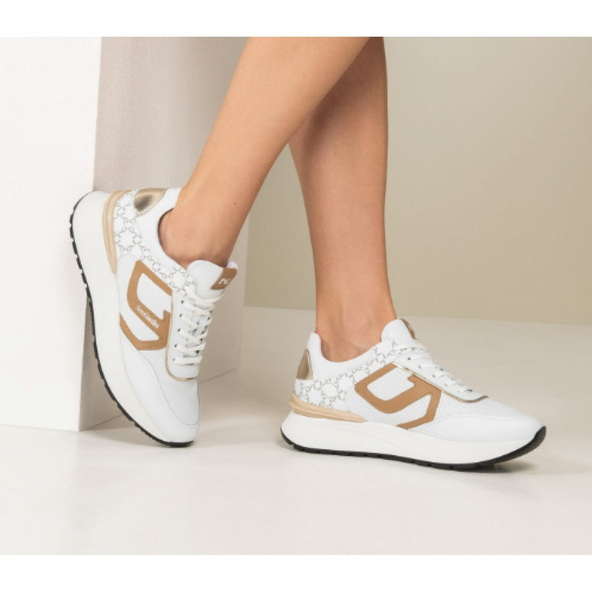 Sneakers donna in pelle