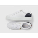 Th court sneaker