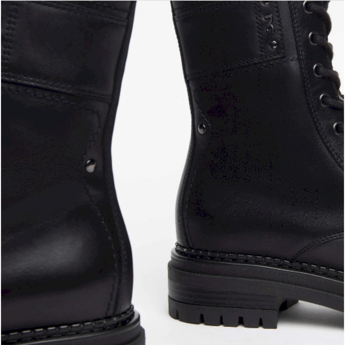 Anfibi donna in pelle