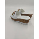 Ciabatta in pelle con zeppa e morsetto