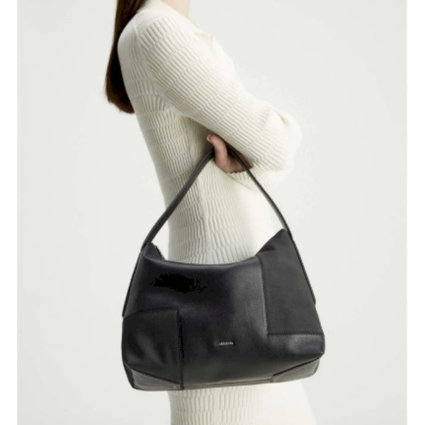 Calvin klein shoulder bag
