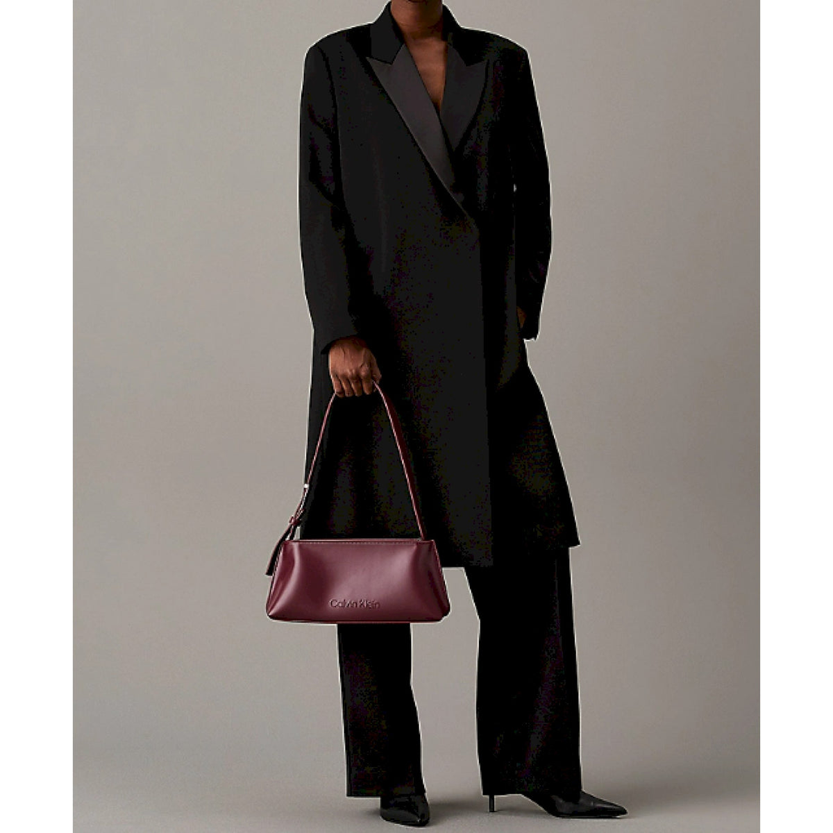 Calvin klein shoulder bag logo