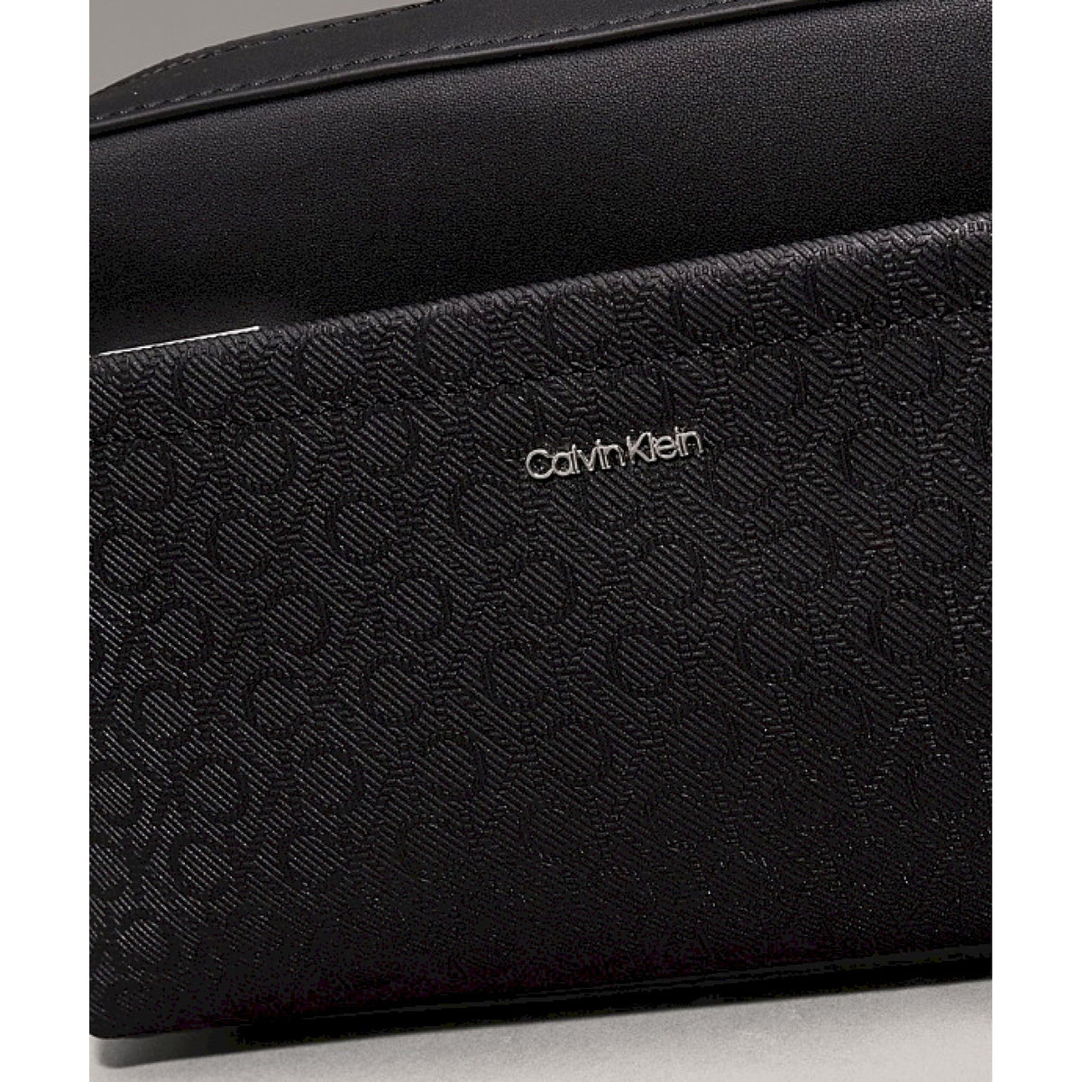 Calvin klein borsa camera bag trasformabile con logo