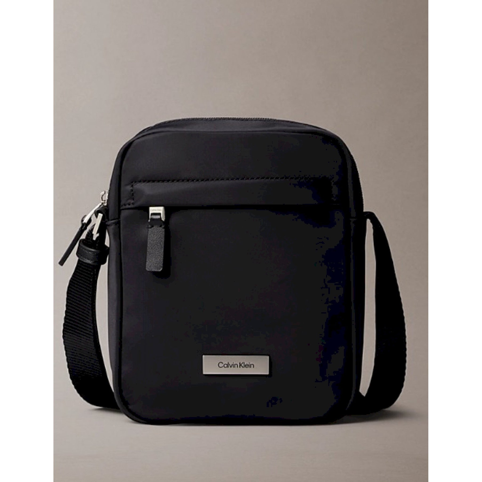Calvin _klein borsa reporter in nylon opaco