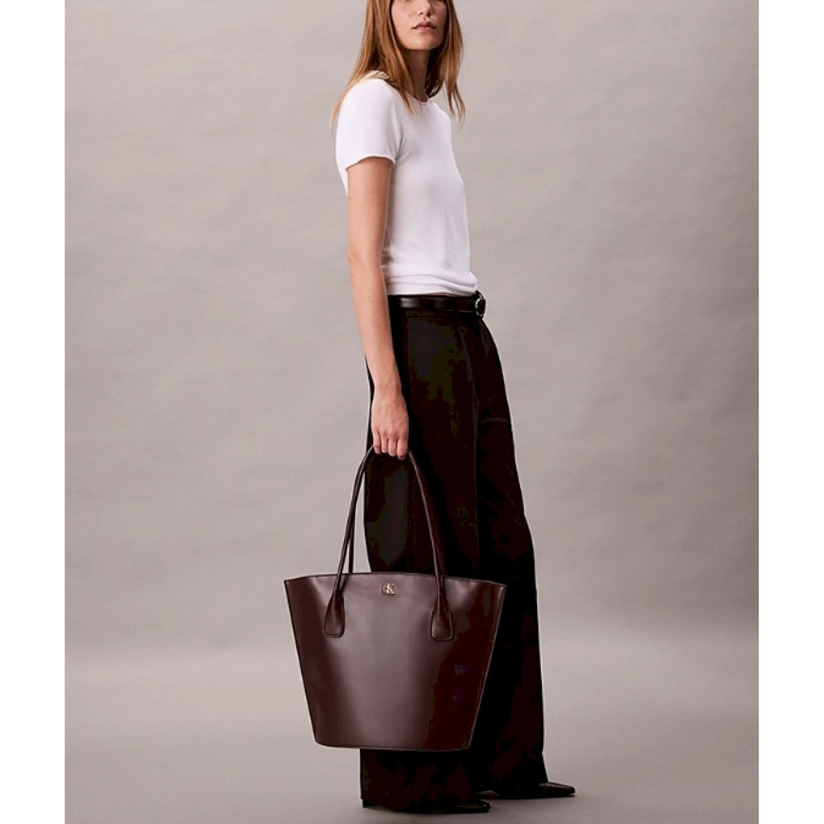Calvin klein borsa tote con elementi metallici con logo monogramma