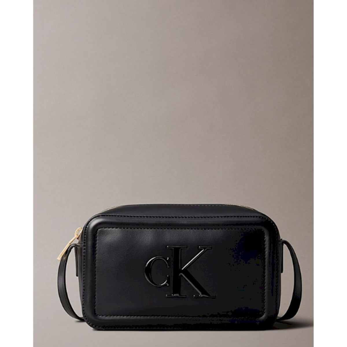 Calvin klein camera bag con monogramma stampato